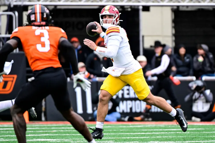 Becht makes Johnny Unitas Golden Arm list